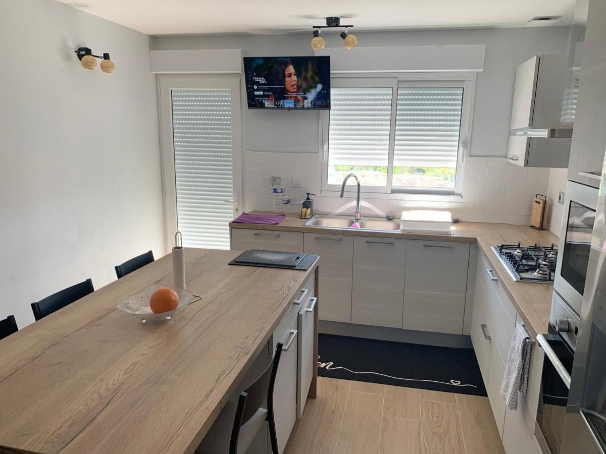 Chambre Privee/Climatisee+Tv /Petit Dejeuner Inclu/Tout Confort Nevers Extérieur photo