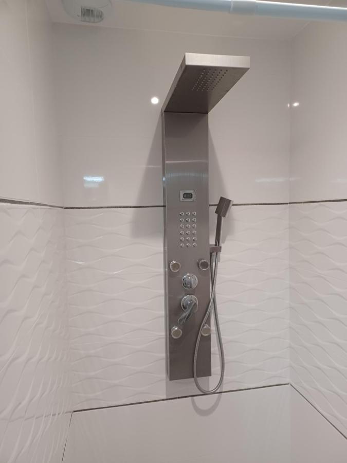 Chambre Privee/Climatisee+Tv /Petit Dejeuner Inclu/Tout Confort Nevers Extérieur photo