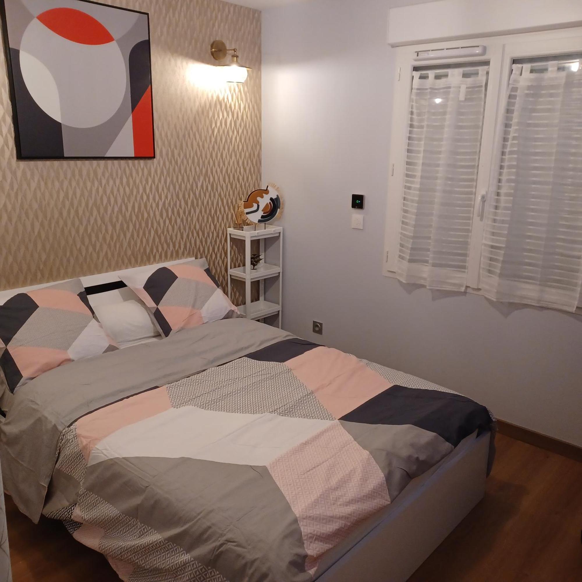 Chambre Privee/Climatisee+Tv /Petit Dejeuner Inclu/Tout Confort Nevers Extérieur photo